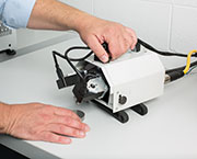 Ultraportable mXRD with full range goniometer