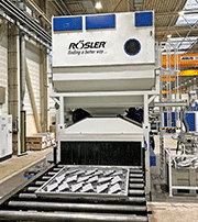 At a distance of 400 mm between rollers, the roller conveyor allows the treatment of workpieces with lengths of at least 1,500 mm. With a special transport frame, smaller workpieces can be handled easily